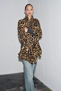 ANIMAL PRINT SCARF