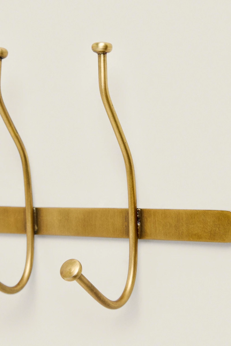 GOLDEN WALL HANGER