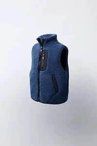 CONTRASTING FAUX SHEARLING VEST