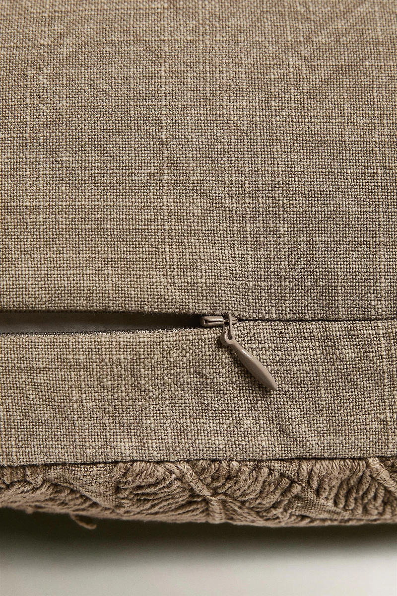 HOUSSE DE COUSSIN BRODÉE