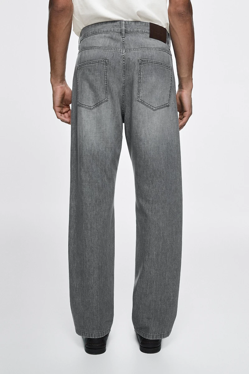 Lightweight straight-leg jeans