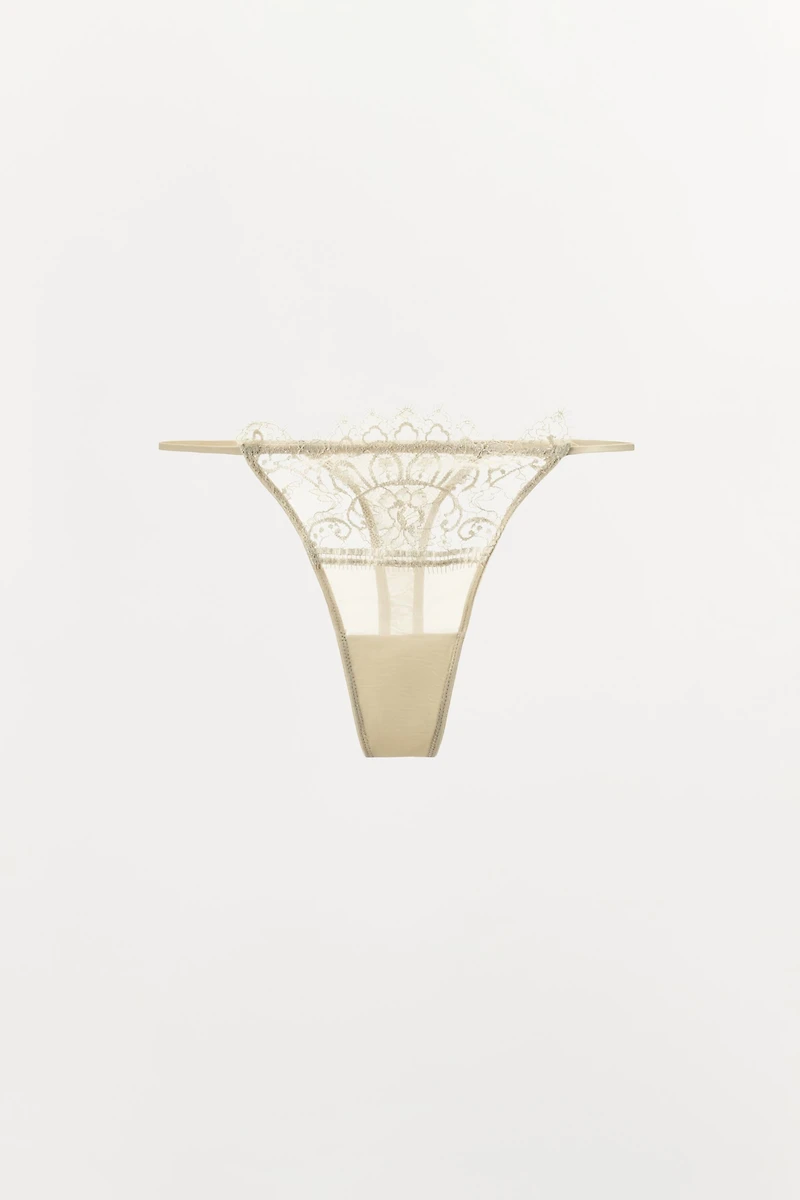 TANGA EN DENTELLE