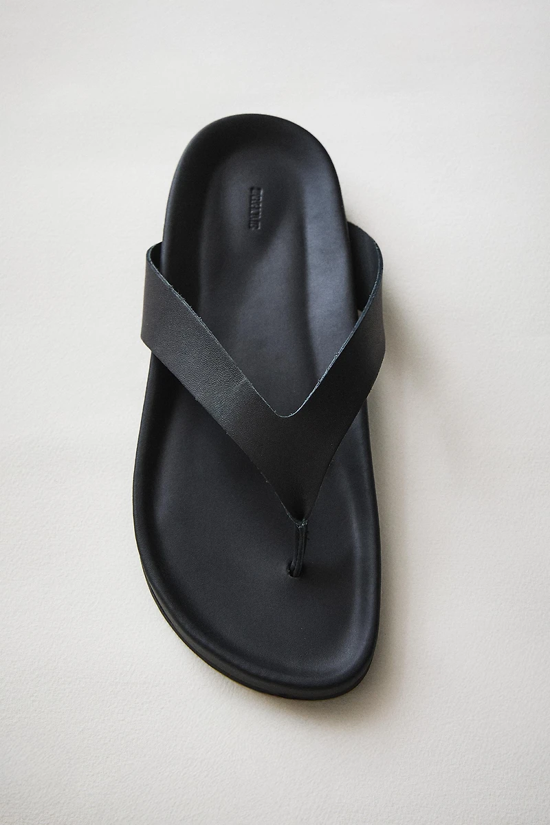 LEATHER THONG SANDALS