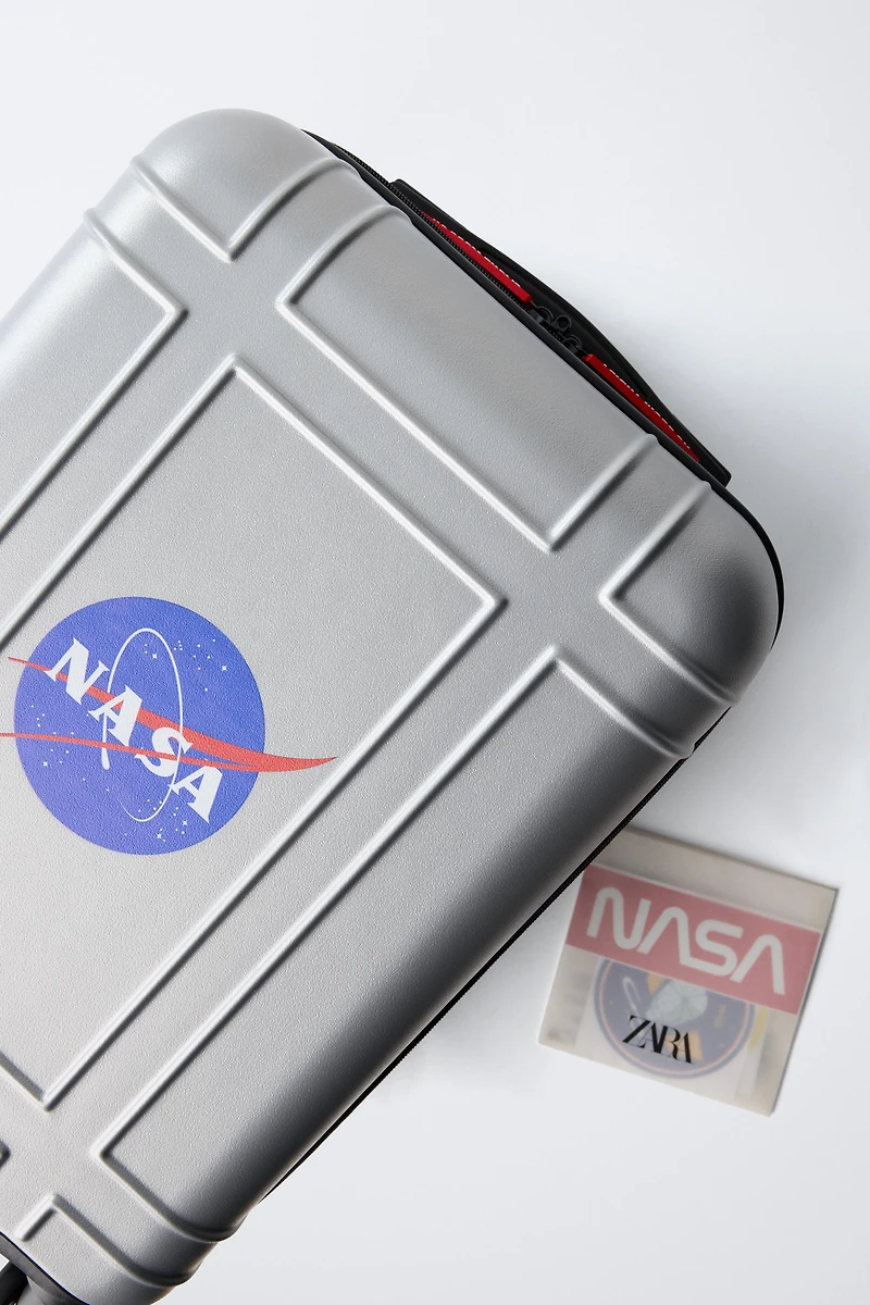 SUITCASE © NASA