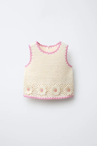 TOP EN CROCHET À FLEURS