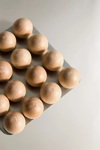 WOODEN MAGNETS (SET OF 16)