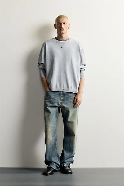 DISTRESSED LIGHTWEIGHT SWEATER