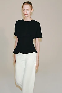FITTED PLEATED T-SHIRT