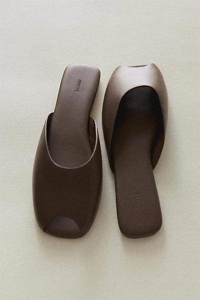 LEATHER MULES
