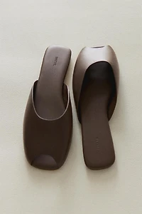 LEATHER MULES