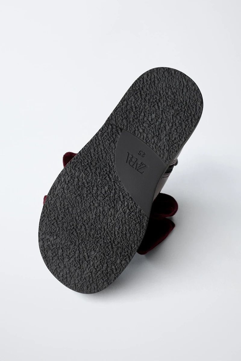 BOTTINES VERNIES AVEC NOEUD