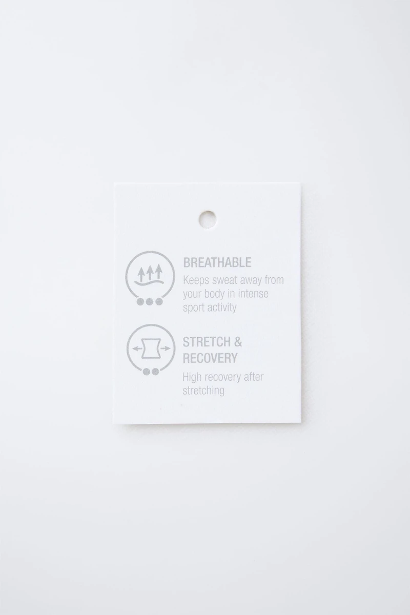 SWEAT À INSCRIPTION EN RELIEF