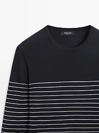 Pull col rond rayures