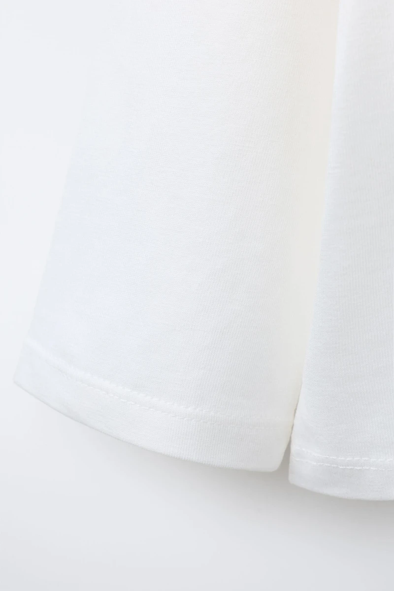 T-SHIRT BASIQUE CŒUR BRODÉ