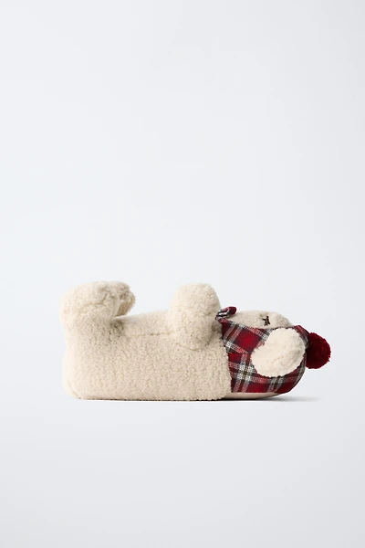 SHEEP HOUSE SLIPPERS