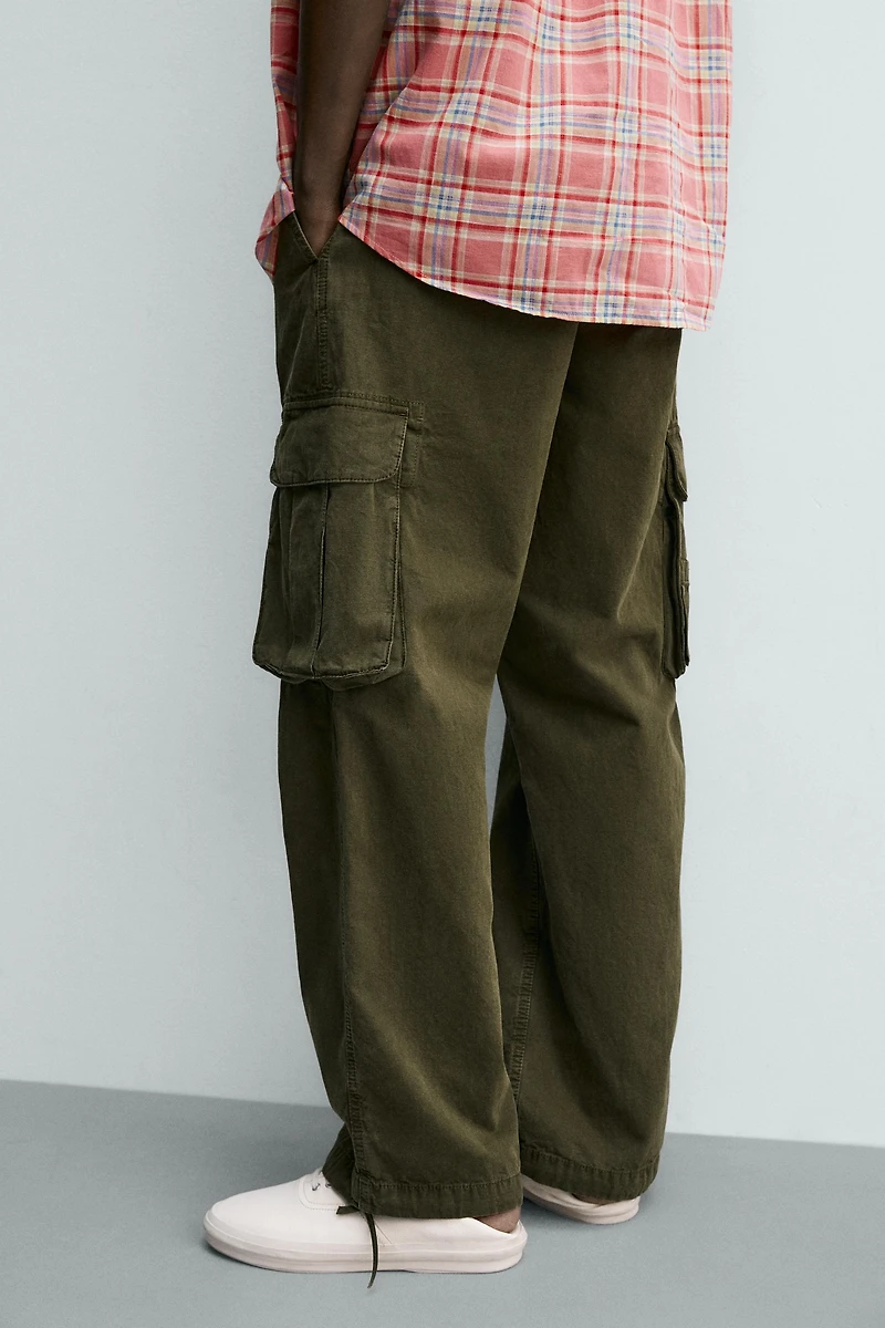 RELAXED FIT CARGO PANTS