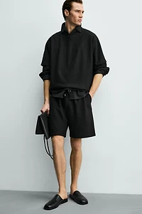 RELAXED FIT TEXTURED T-SHIRT