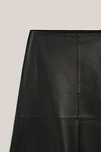 Jupe midi en cuir nappa - ÉDITION LIMITÉE
