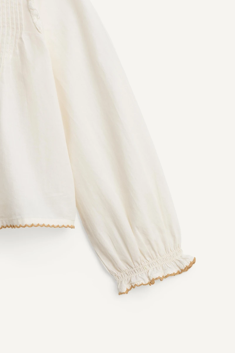 EMBROIDERED FLORAL BLOUSE LIMITED EDITION