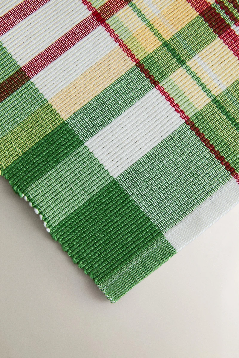 MULTICOLOR CHECKED TABLE RUNNER