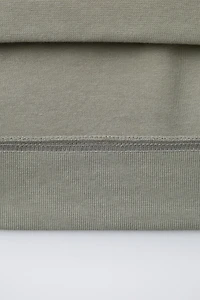 INTERLOCK SWEATSHIRT AND JOGGER SET WITH EMBOSSED TEXT