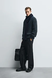 VOLUME TEXTURED JUMPER