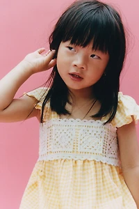 ROBE À CARREAUX VICHY ET CROCHET