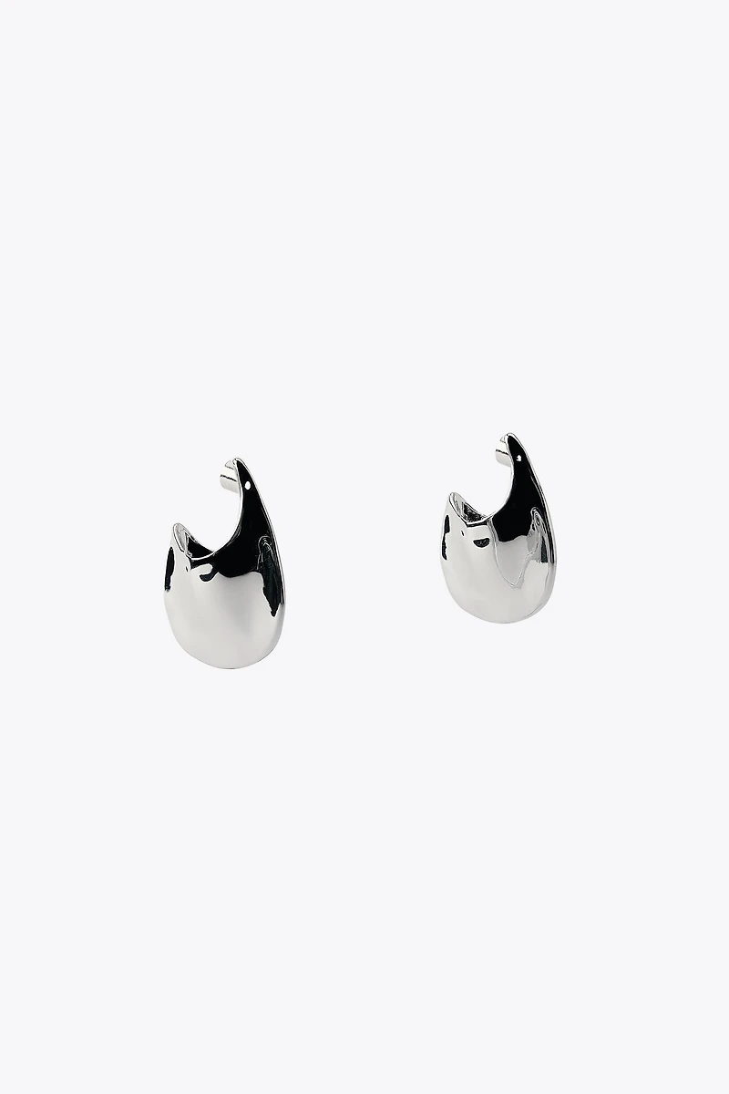 BOUCLES D'OREILLES MÉTALLIQUES ANNEAU IRRÉGULIER
