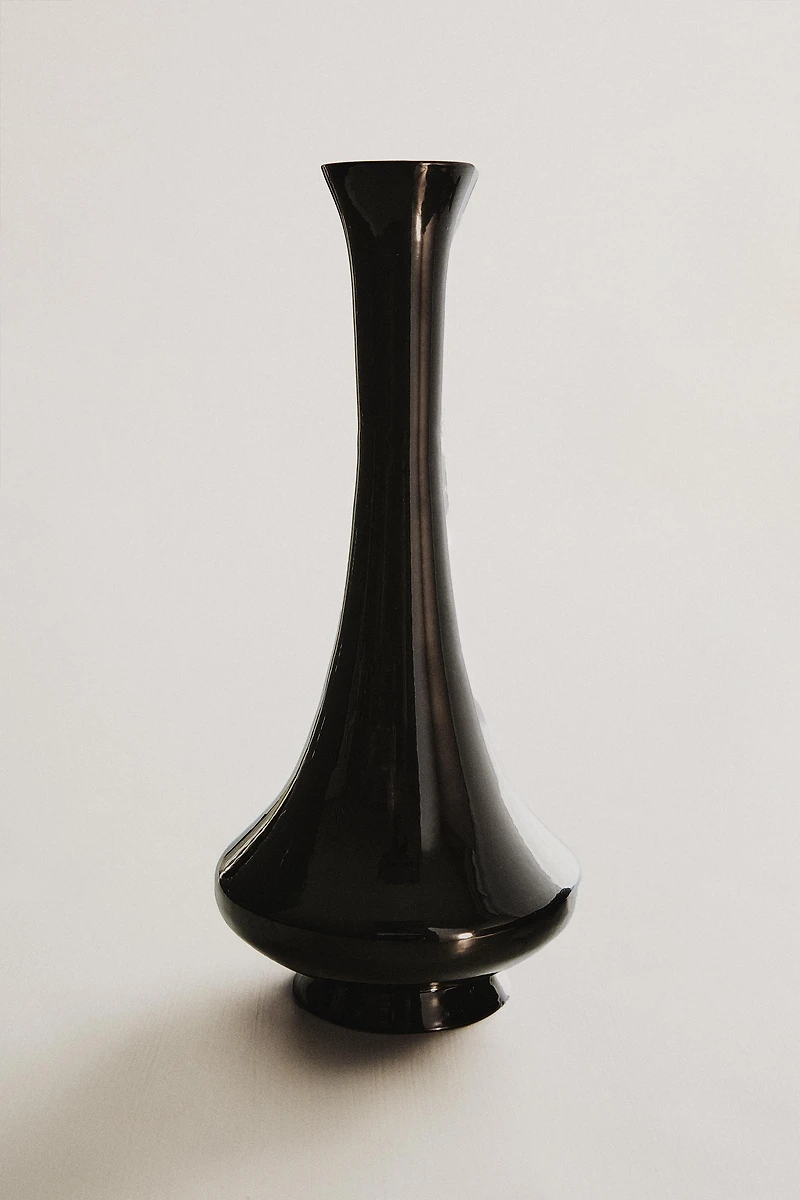 ELONGATED GLOSS VASE