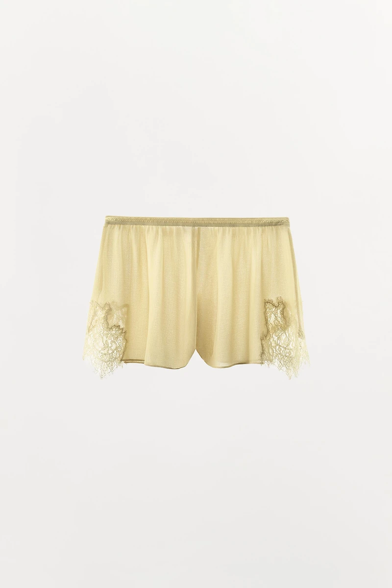 SHORT EN GEORGETTE ET DENTELLE
