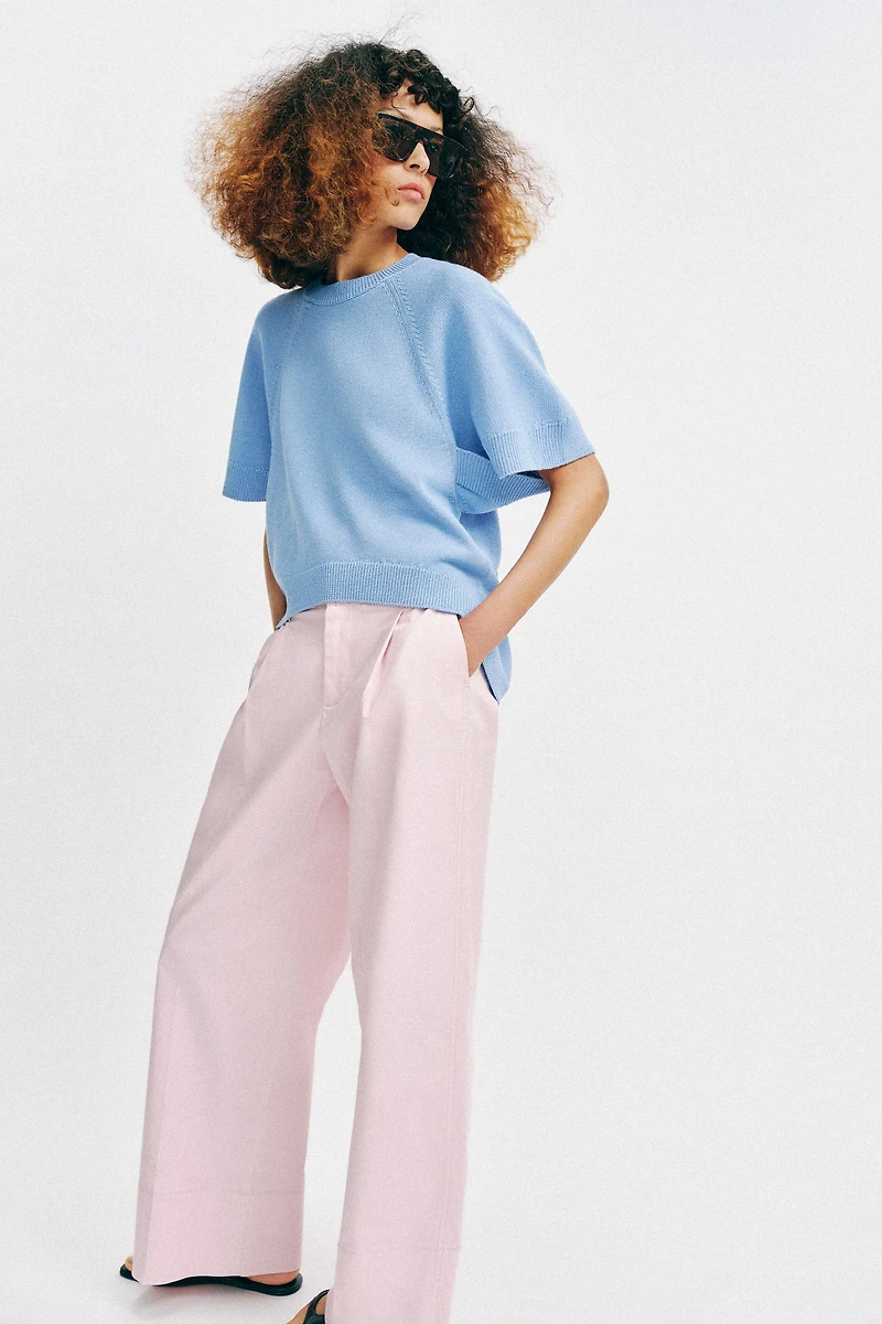 ROUNDED HEM SHORT SLEEVE KNIT JUMPER