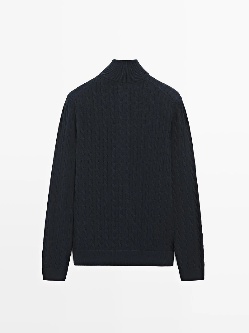Pull en maille col montant zippé
