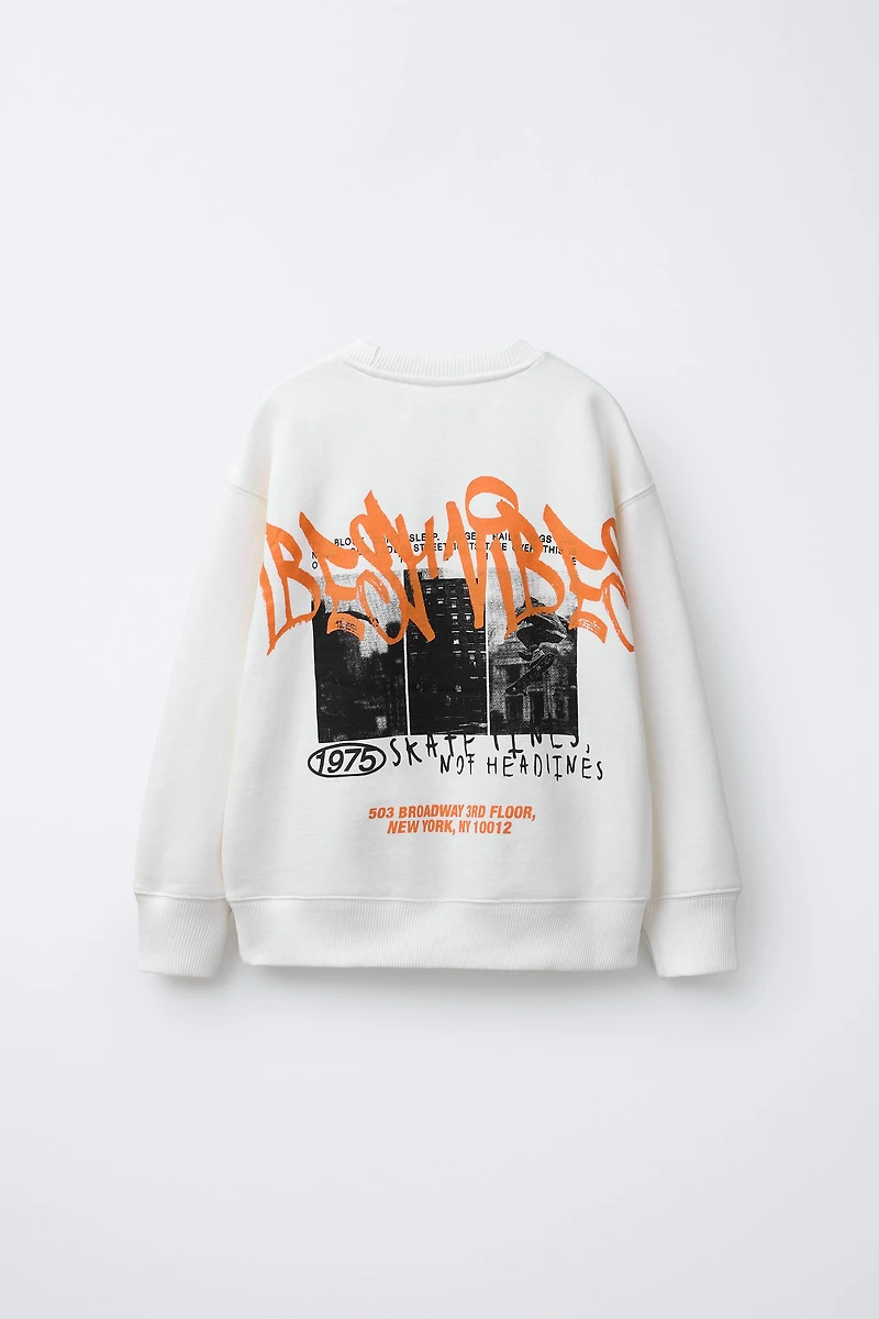GRAFFITI PRINT SWEATSHIRT