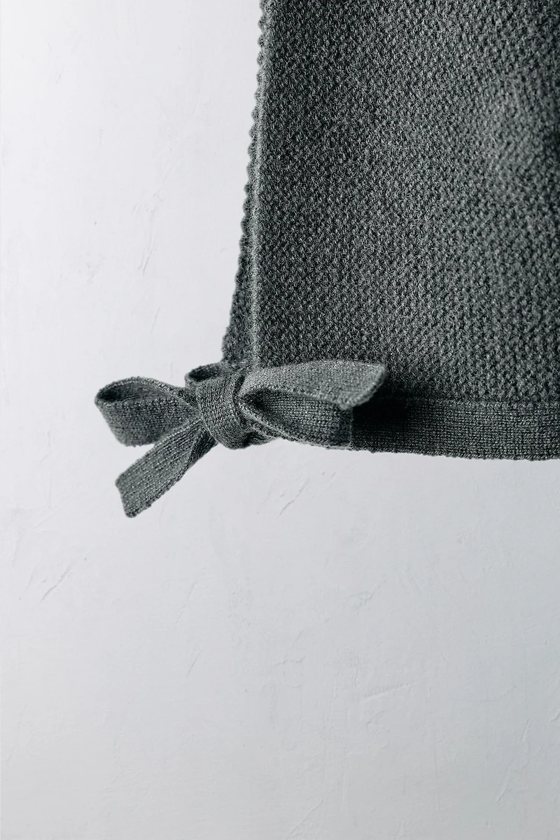 0-12 MONTHS/ 100% CASHMERE BONNET LIMITED EDITION