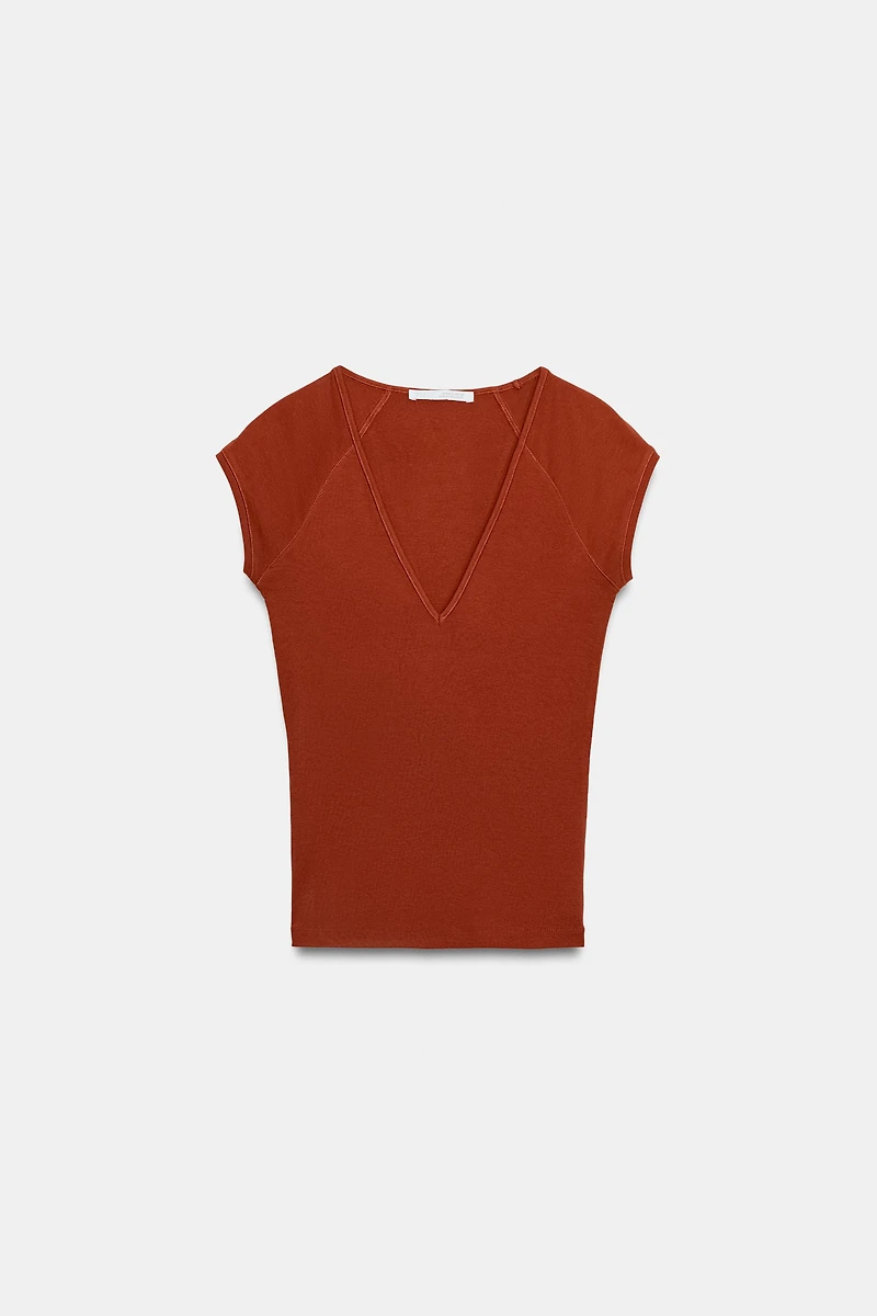 V-NECK TOP