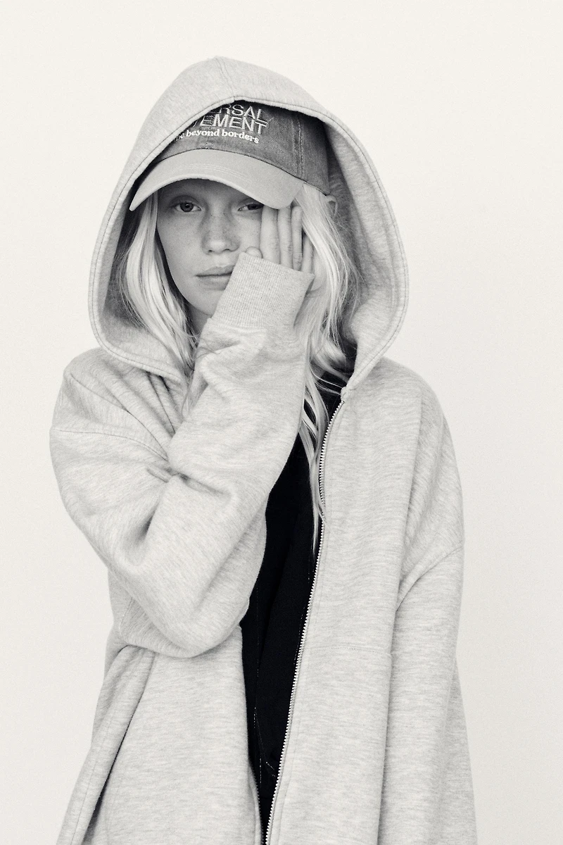 SWEAT BASIQUE ZIPPÉ