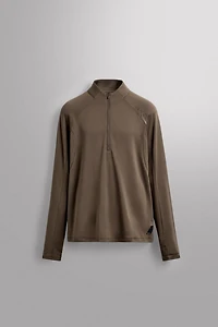 POLARTEC© QUARTER-ZIP SWEATSHIRT