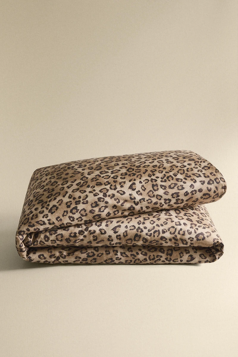 SATEEN DUVET COVER WITH ANIMAL PRINT