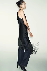 TOP LONG SATINÉ À FRANGES