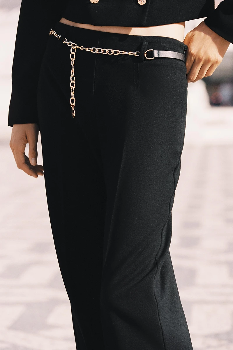 CHAIN BELT ANKLE PANTS