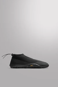 WATER SHOES X VIBRAM®