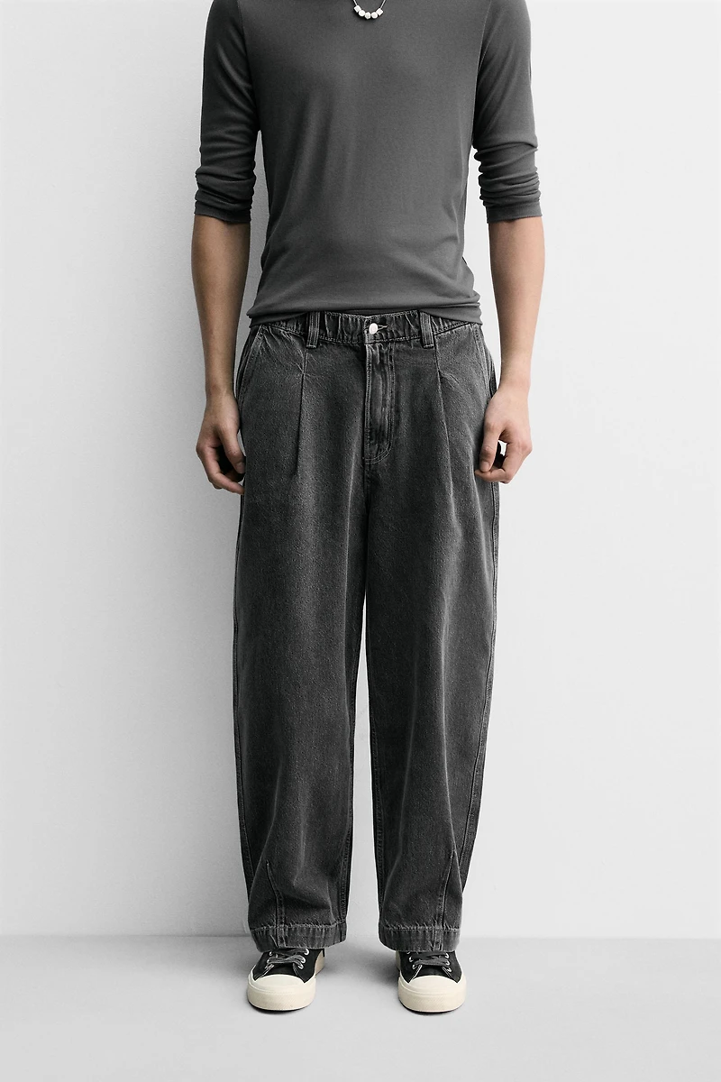 PLEATED WIDE FIT DENIM CHINO PANTS