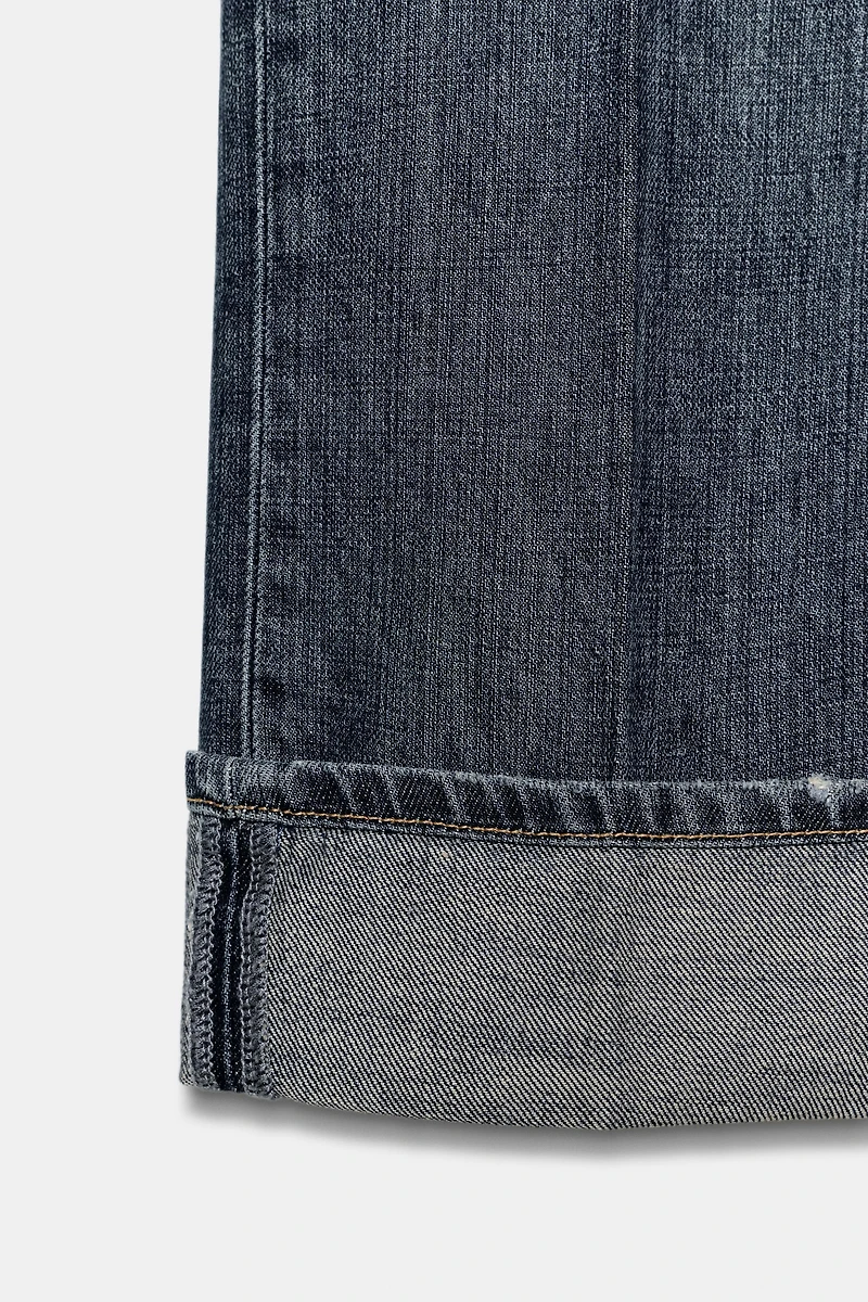 MID-RISE FOLDED STRAIGHT LEG JEANS