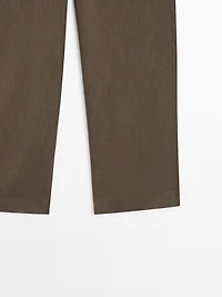 Pantalon fluide avec détail élastique à la taille