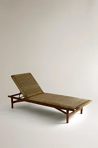 OUTDOOR TEAK LOUNGER