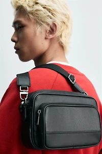 TEXTURED CROSSBODY BAG