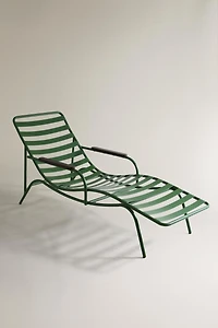 METAL AND WOOD LOUNGER