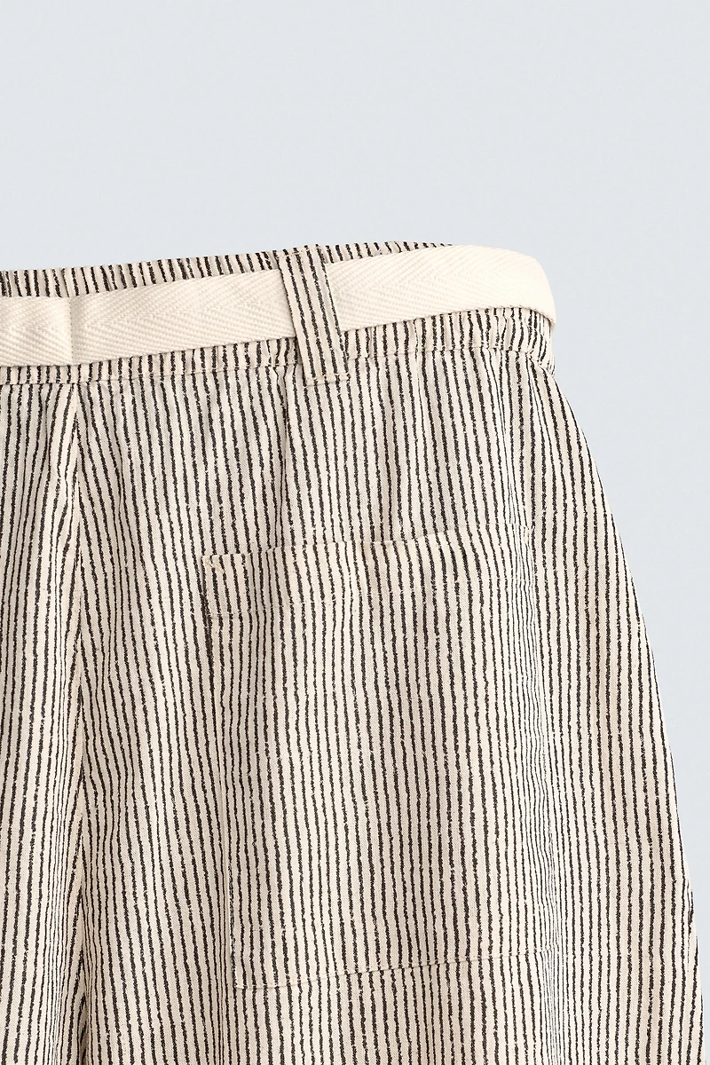 STRIPED WIDE FIT BELTED PANTS