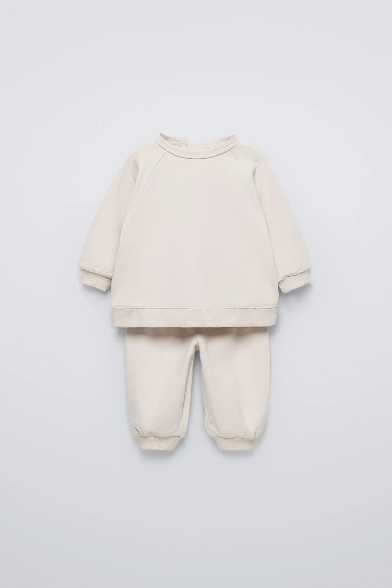 ENSEMBLE SWEAT ET PANTALON JOGGER