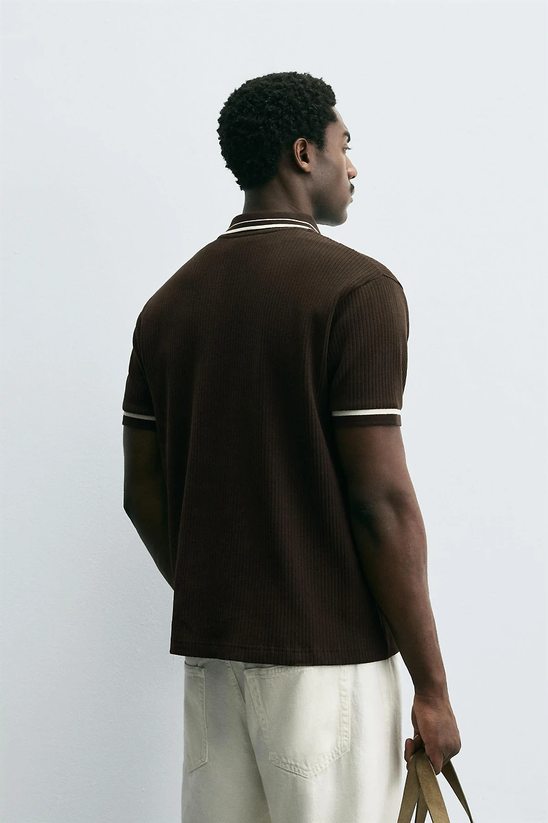 POLO CÔTELÉ CONTRASTE